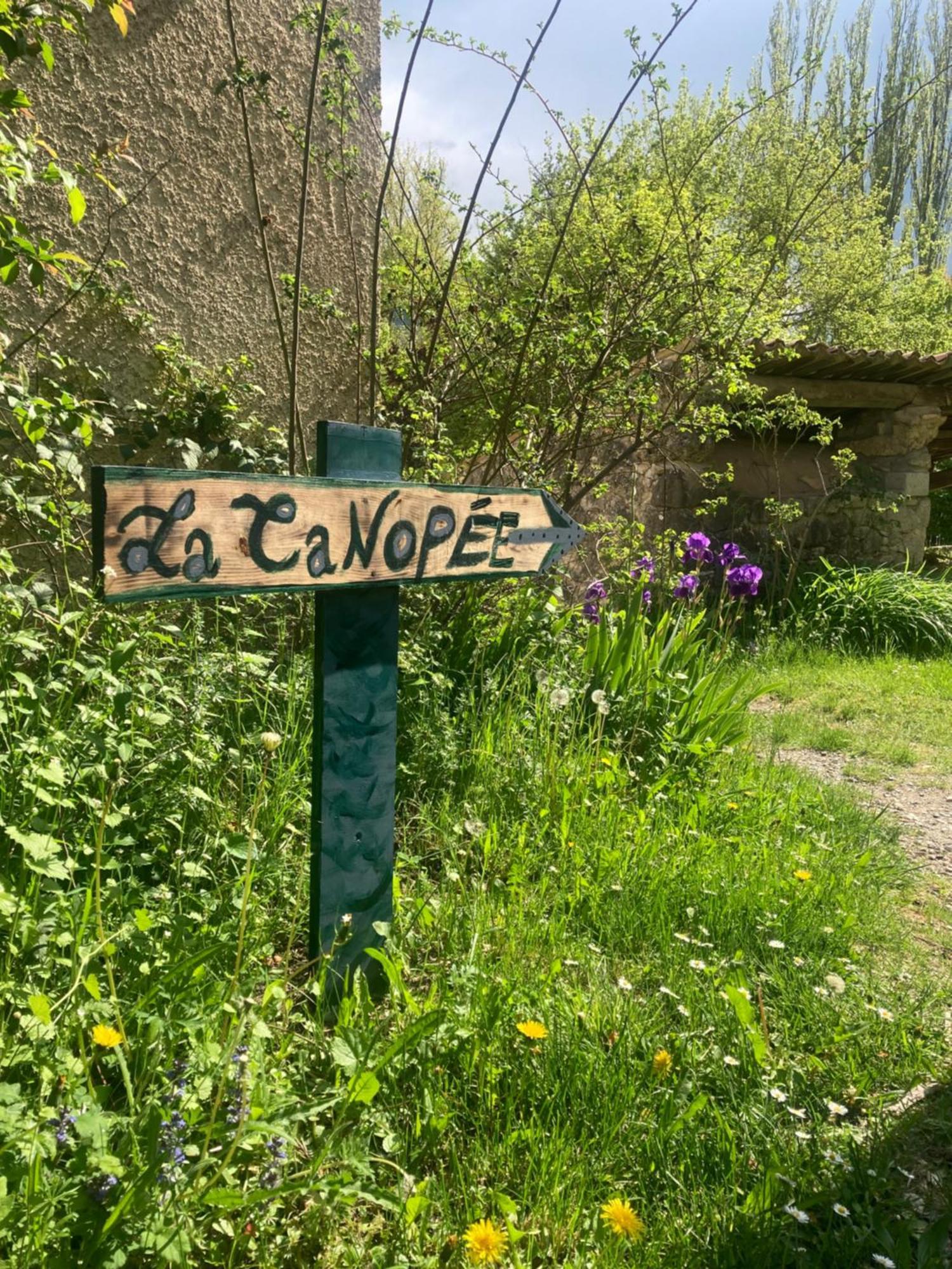 La Canopee Barret-sur-Meouge Экстерьер фото